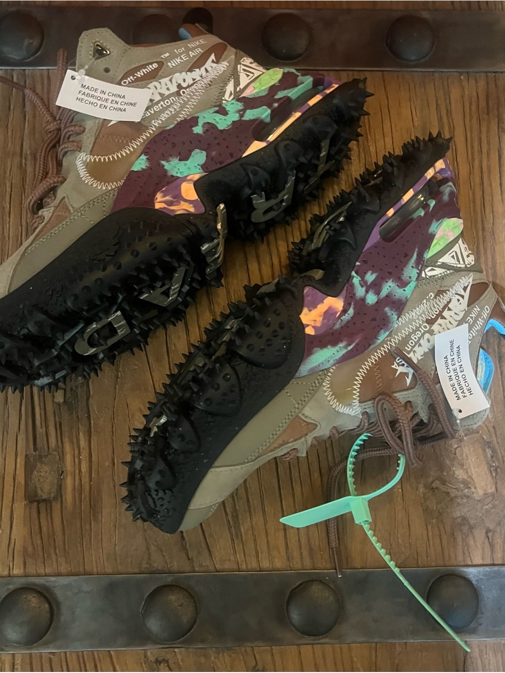 Nike x Off-White Air Terra Forma "Archaeo Brown" sneakers - Picture 2 of 6